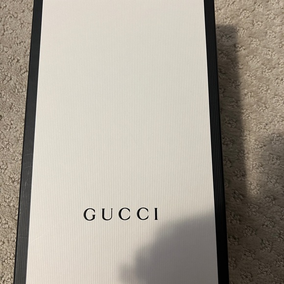 Red Gucci clutch with gold long chain. Perfect condition - Picture 10 of 10